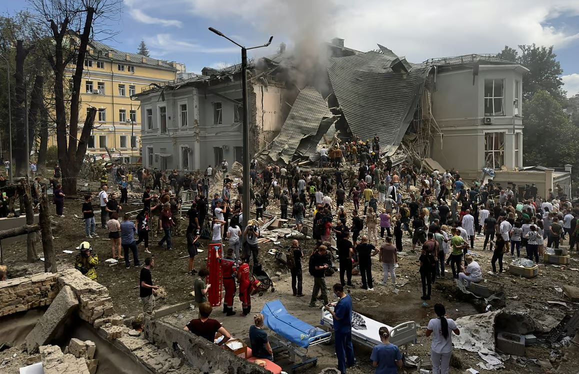 உக்ரேனில் பல பகுதிகளில் ஏவுகணை தாக்குதல் தாக்குதல் – 36 பேர் உயிரிழப்பு!