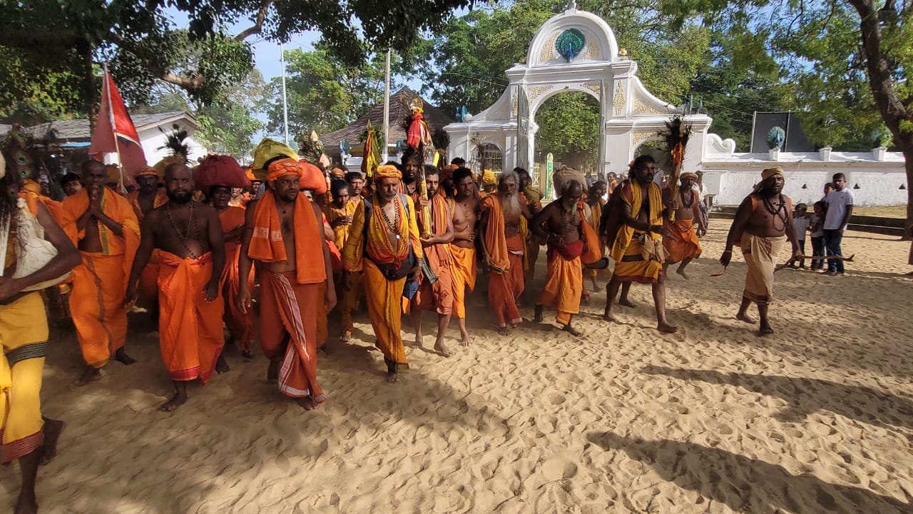 கதிர்காமகந்தன் ஆலையத்தை சென்றடைந்த பாதயாத்ரிகள்