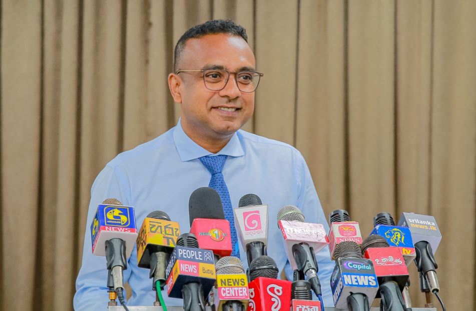 முறைகேடாக நடக்கும் இலங்கையர்கள் கறுப்புப் பட்டியலில் இணைக்கப்படுவர்!