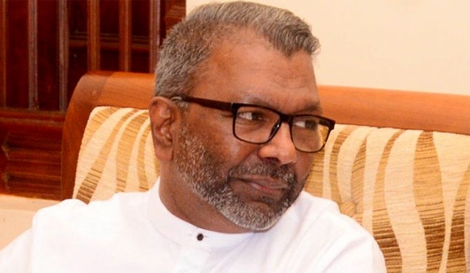 கடமைக்கு திரும்புங்கள் – சுரேன் ராகவன் கோரிக்கை