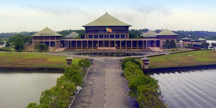 நாடாளுமன்ற அமர்வுகள் மீண்டும் ஆரம்பம்