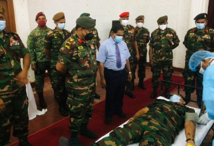 யாழில் இராணுவத்தினரால் குருதி வழங்கும் நிகழ்வு