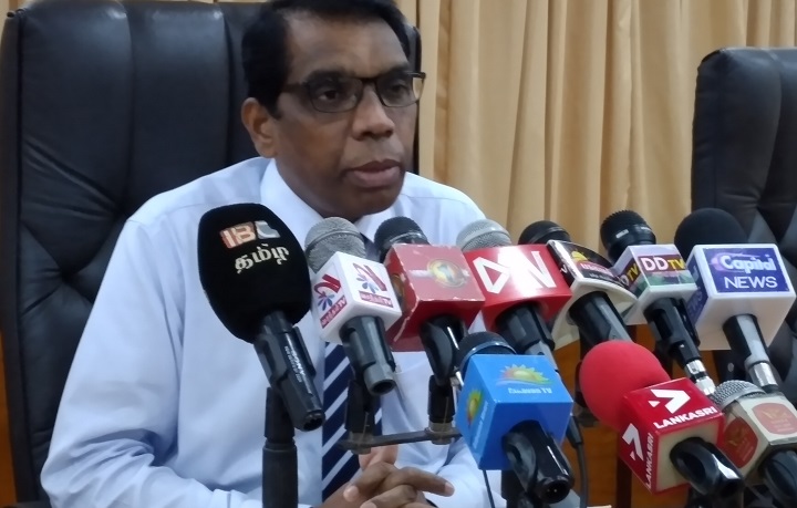 மக்களும் பொறுப்புணர்வுடன் நடந்து கொள்ள வேண்டும்- யாழ்.மாவட்ட அரசாங்க அதிபர்