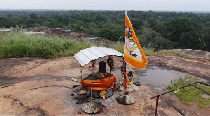 வெடுக்குநாறி மலைப்பகுதியில் அதிகளவான இராணுவ பிரசன்னம் – ஆதி லிங்கேஸ்வரரை அழிக்க திட்டம் என மக்கள் தெரிவிப்பு