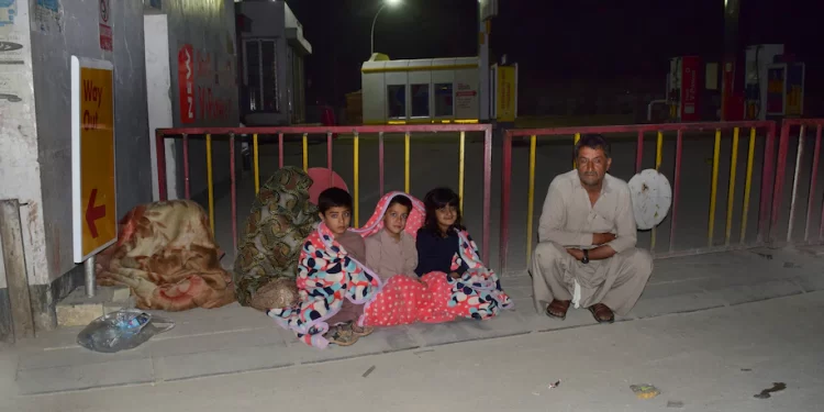 பாகிஸ்தானில் சக்திவாய்ந்த நிலநடுக்கம் – 20 பேர் உயிரிழப்பு: 200 பேர் காயம்