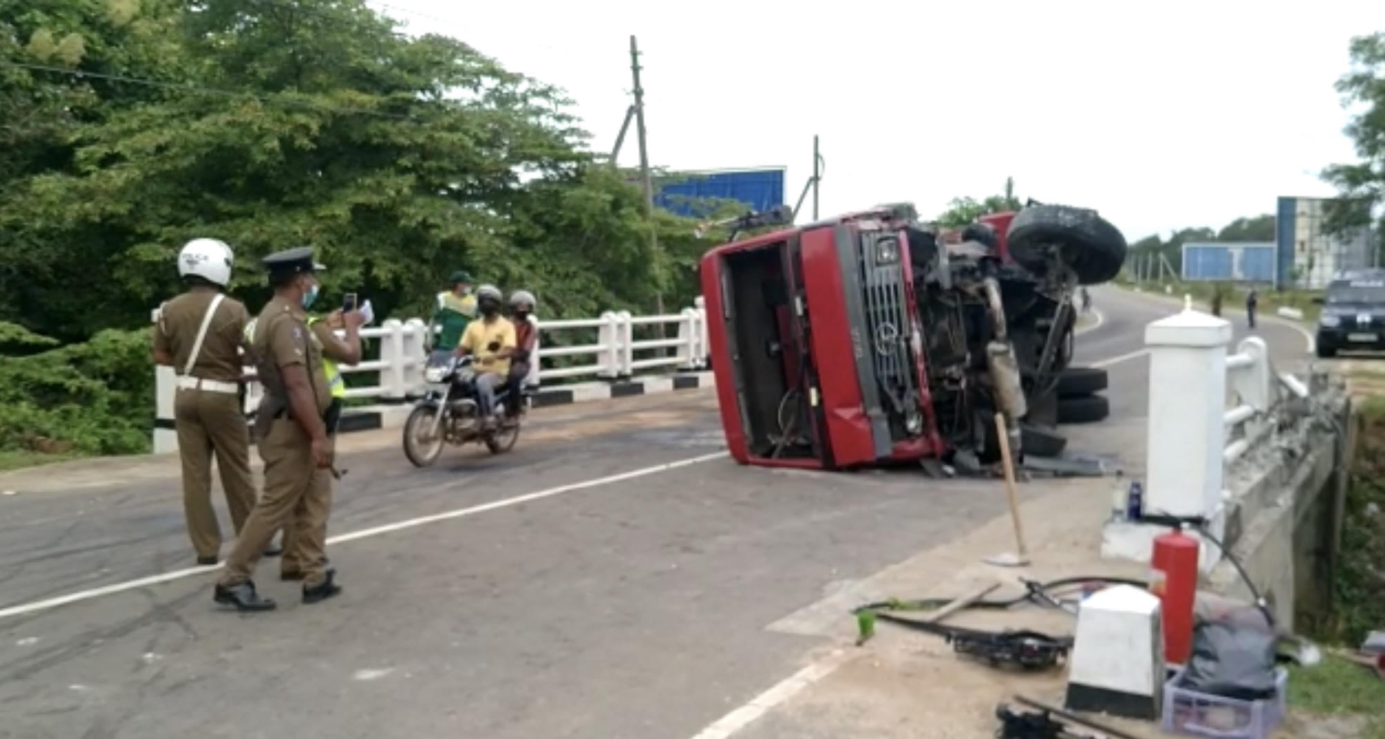 திருகோணமலையில் எரிபொருள் கொள்கல்ன் விபத்து!