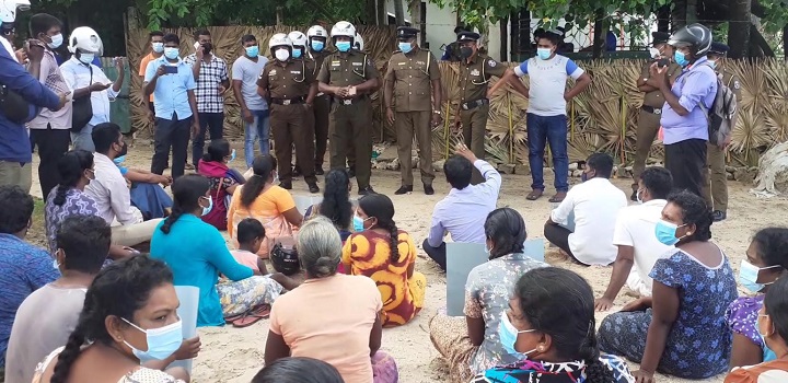 மாதகல் கிழக்கு பகுதியில் காணி அளவீட்டுப் பணிகள் நிறுத்தம்!