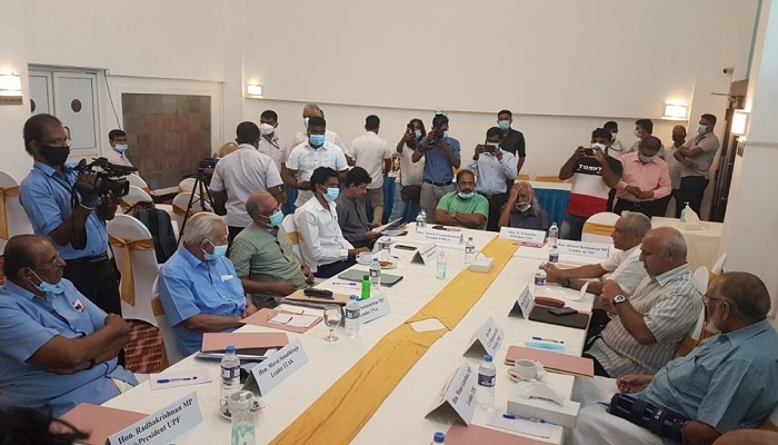 தமிழ் பேசும் கட்சித் தலைவர்களின் கூட்டம் ஆரம்பம்: சித்தார்தனுக்கு சுகயீனம், சுமந்திரன், மாவை பங்கேற்பு