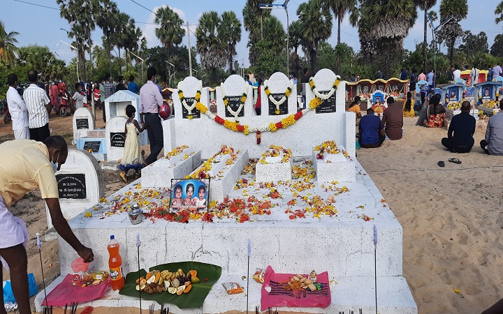 சுனாமியால் உயிரிழந்தவர்களின் 17ஆவது ஆண்டு நினைவு நாள் யாழில் அனுஷ்டிப்பு!