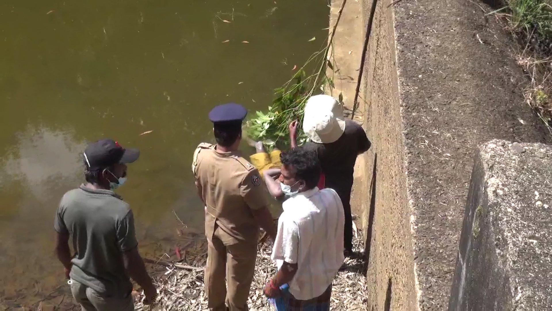 சிங்கமலை வன பிரதேசத்தில் உள்ள அணைக்கட்டு பகுதியிலிருந்து ஆணின் சடலம் கண்டெடுப்பு!