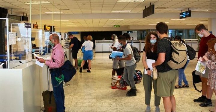 இலங்கையிலுள்ள உக்ரைன் சுற்றுலா பயணிகளின் விசா காலத்தை நீடிப்பது தொடர்பில் அவதானம்!