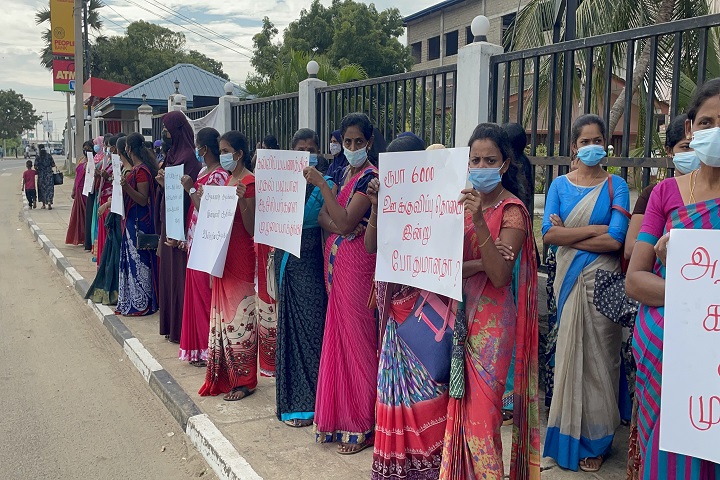 மன்னார் மாவட்ட முன்பள்ளி ஆசிரியர்கள் கவனயீர்ப்பு போராட்டம்!