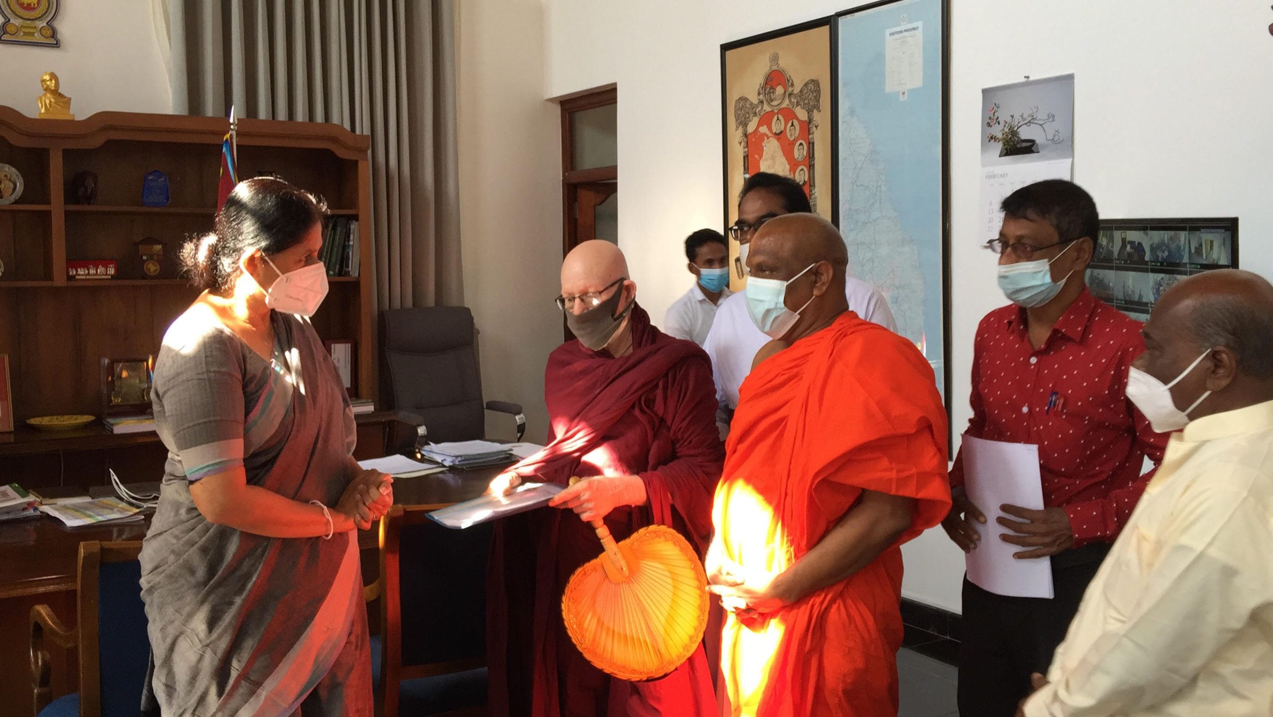 திருகோணமலை எண்ணெய் குதங்களை வெளிநாட்டவருக்கு வழங்குவதற்கு வெகுஜன ஒற்றுமை அமைப்பினர்  எதிர்ப்பு!