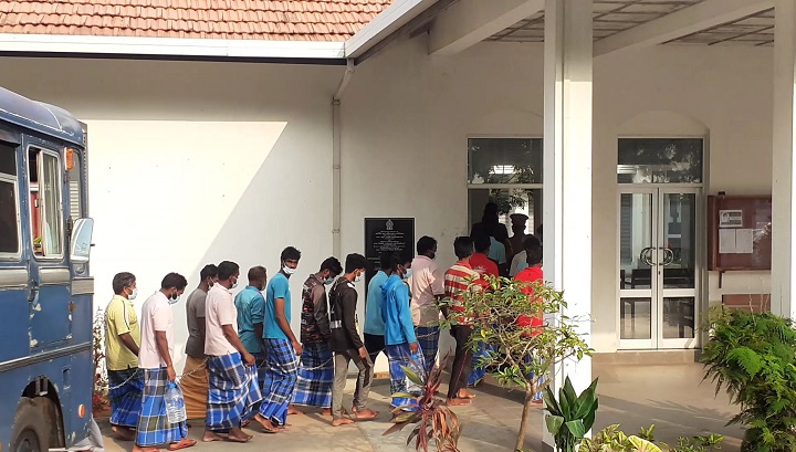 இந்திய மீனவர்களுக்கு 10 வருடங்களுக்கு ஒத்திவைக்கப்பட்ட 18 மாத சிறை