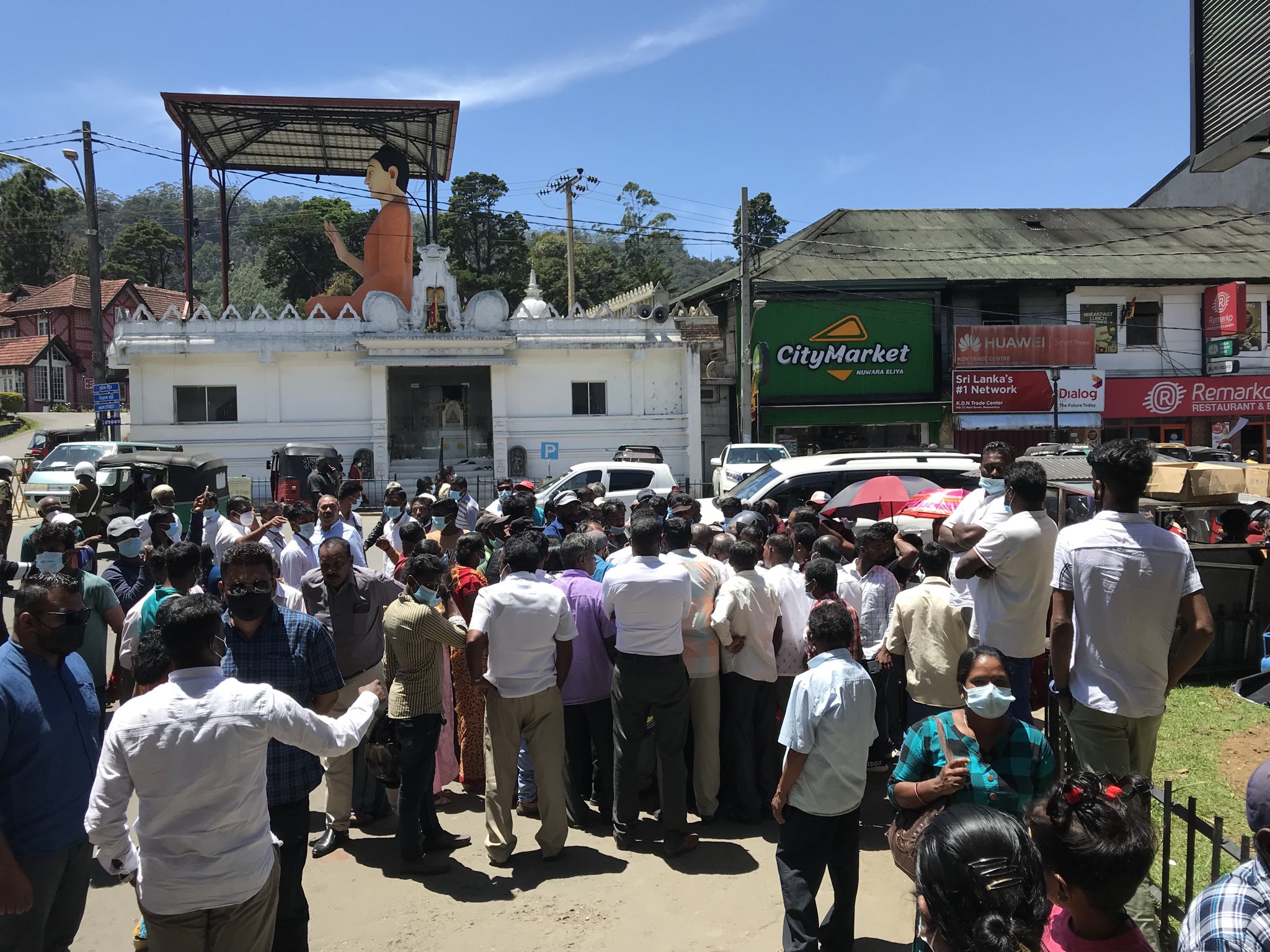 பயங்கரவாத தடுப்பு சட்டத்தை நீக்க கோரும் கையெழுத்து போராட்டத்திற்கு நுவரெலியாவில் மாபெரும் மக்கள் ஆதரவு!