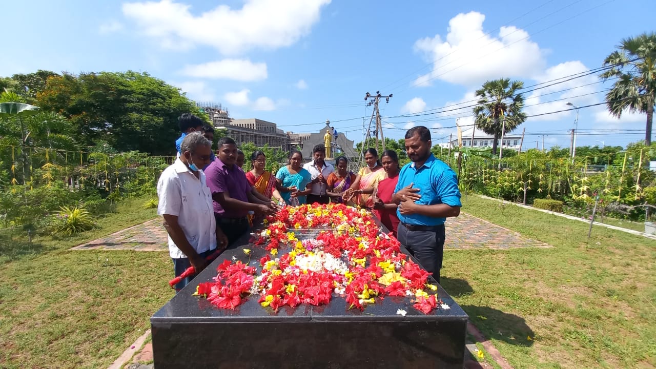 யாழில் தந்தை செல்வாவின் 45ஆம் ஆண்டு நினைவு தினம்!