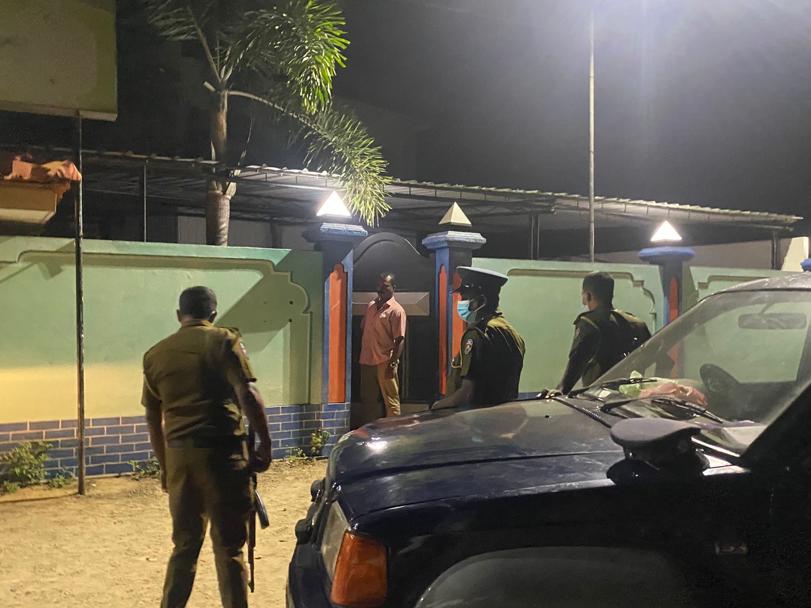 மதுபானசாலையில் இரு குழுக்களுக்கு இடையில் மோதல் – ஒருவர் உயிரிழப்பு!