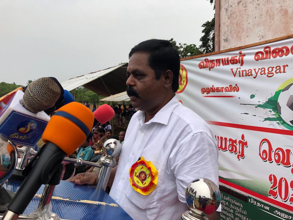 அடிப்படை உரிமைகளை கூட பெற்றுத்தர முடியாதவர்களுடன்  ஒன்றிணைந்து போராடுவதற்கு எப்போதும் தாயார் இல்லை – சிறீதரன்