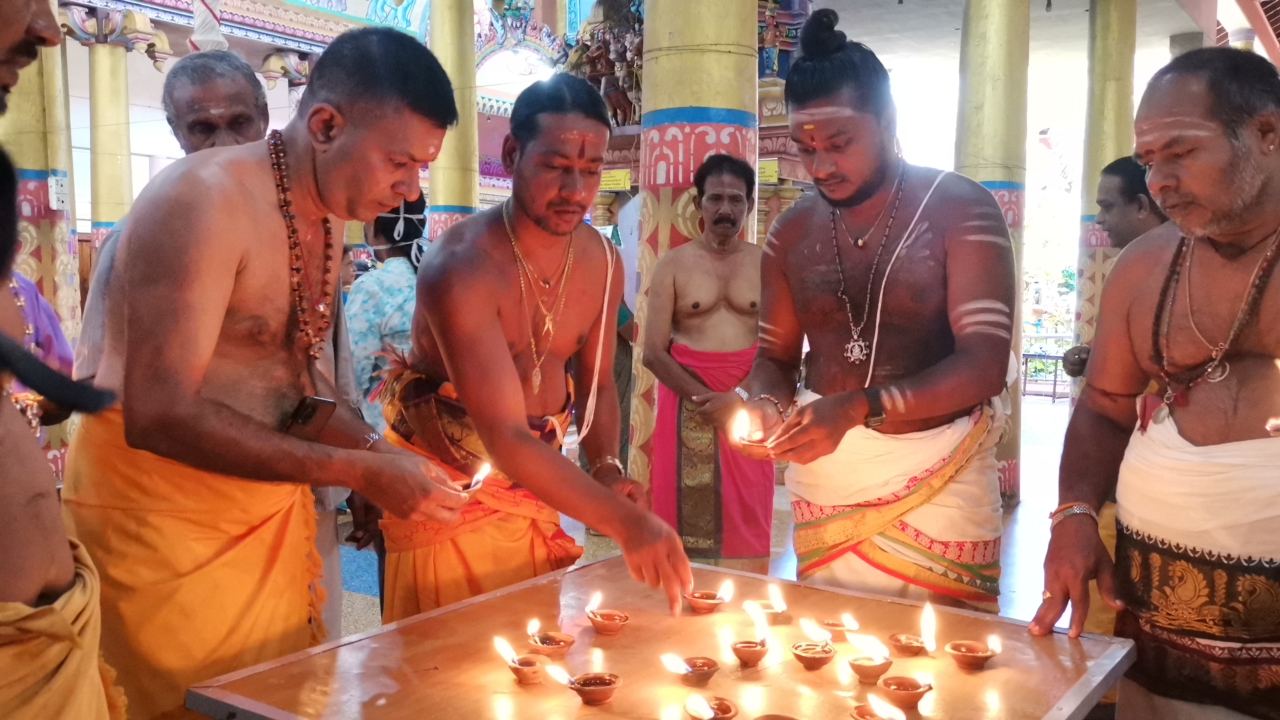 வவுனியாவில் முள்ளி வாய்க்காலில் மரணித்த உறவுகளுக்கான நினைவேந்தல்!