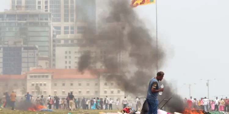 போராட்டத்தில் ஏற்படும் மோதலைத் தடுக்குமாறு வழங்கப்பட்ட அறிவுறுத்தலை தேசபந்து நடைமுறைப்படுத்தவில்லை – நீதிமன்றில் குற்றச்சாட்டு!