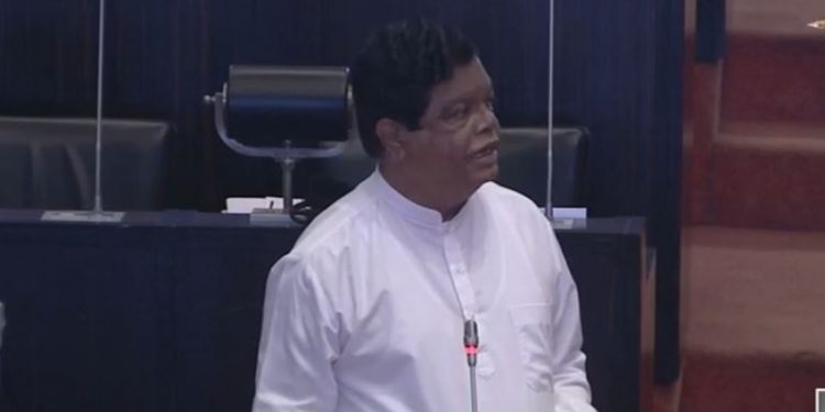 நாட்டின் பொருளாதாரப் பிரச்சினைக்கு ஒரு தனிநபர் மட்டும் காரணமில்லை- பந்துல