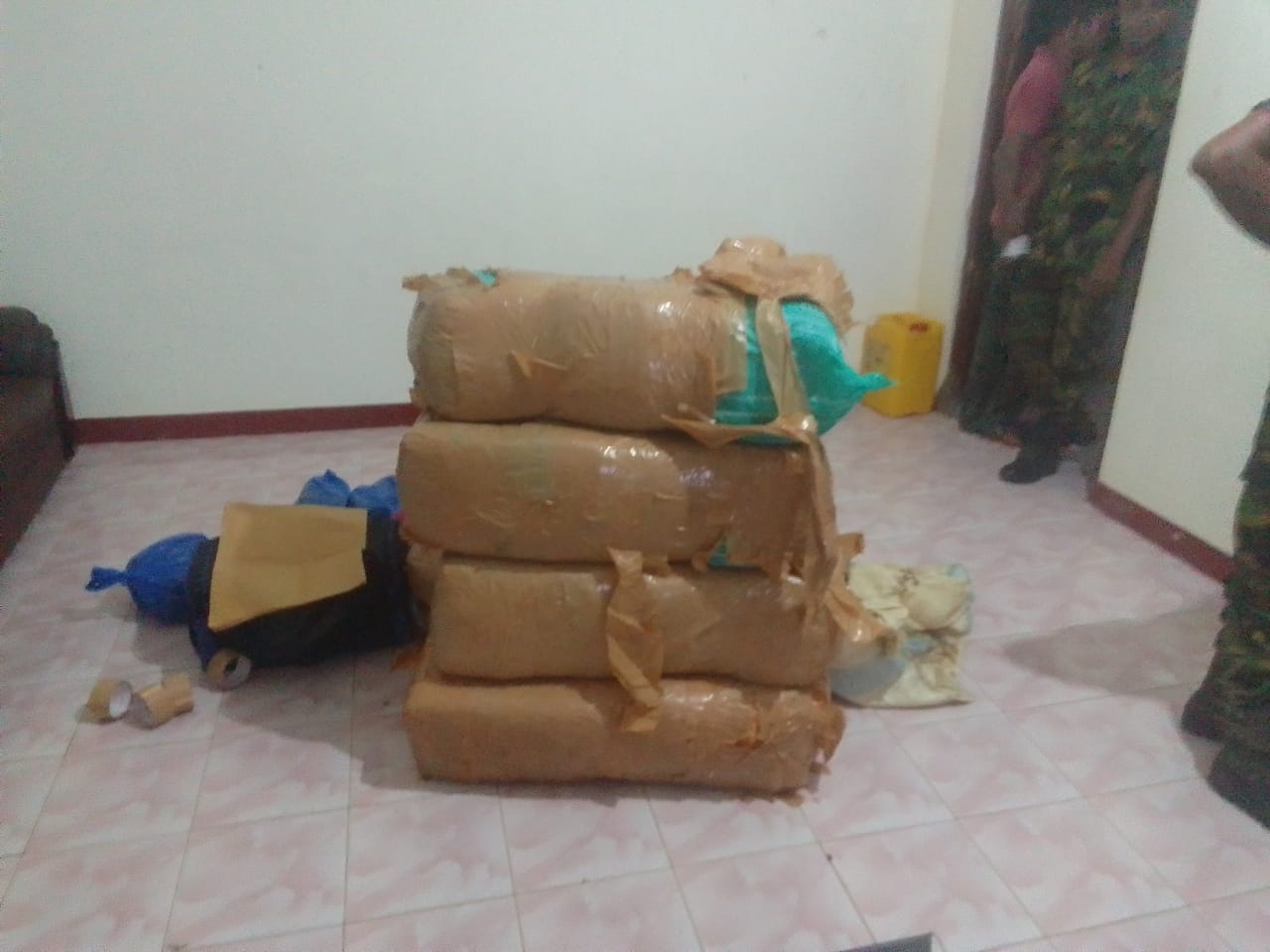 கிளிநொச்சியில் 208 கிலோ கேரலா கஞ்சாவுடன் ஒருவர் கைது