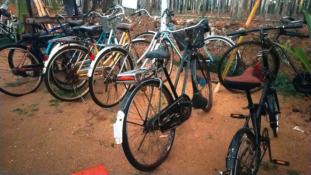 வவுனியா பாடசாலைக்குள் சைக்கிள் திருட்டு!