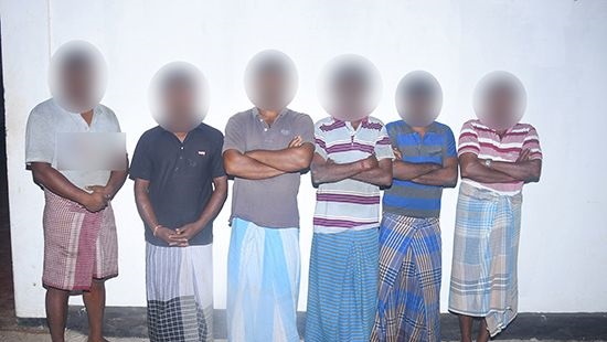 தலைமன்னார் கடற்பரப்பில் மீன்பிடியில் ஈடுபட்ட 6 இந்திய மீனவர்கள் கைது