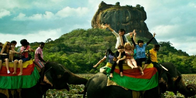 சுற்றுலாப்பயணிகளின் எண்ணிக்கை மீண்டும் அதிகரிப்பு!