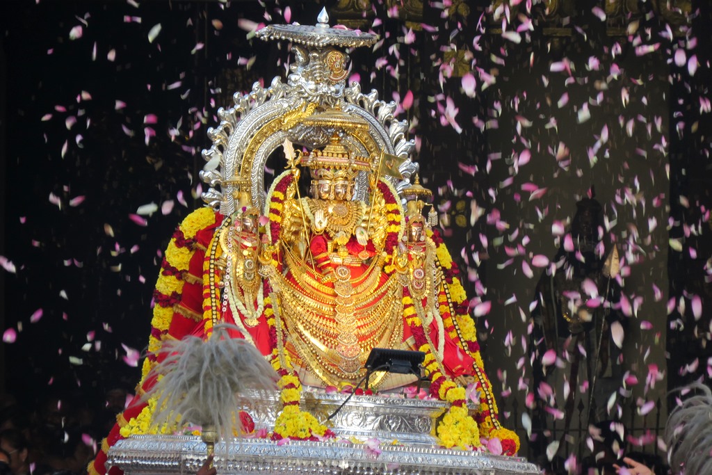 நல்லூர் கந்தசுவாமி ஆலயத்தின் வருடாந்த தேர்த்திருவிழா இன்று!