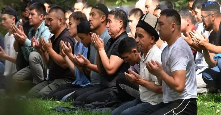 கிர்கிஸ்தான்- தஜிகிஸ்தான் எல்லை மோதலில் 94பேர் உயிரிழப்பு: ரஷ்யாவின் தலையீட்டால் போர் நிறுத்தம்!