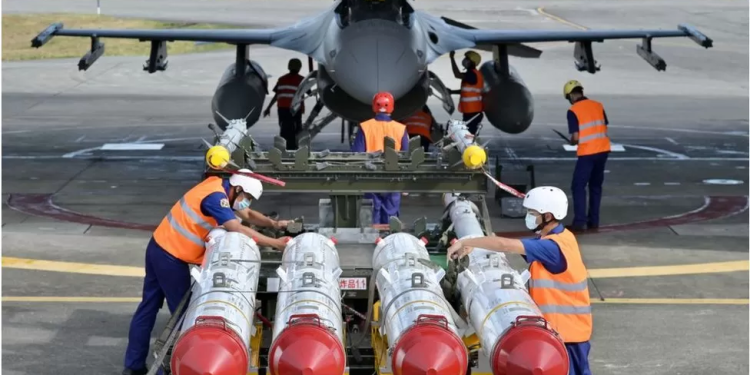 1.1 பில்லியன் டொலர் பெறுமதியான ஆயுதங்களை தாய்வானுக்கு வழங்க அமெரிக்கா அனுமதி