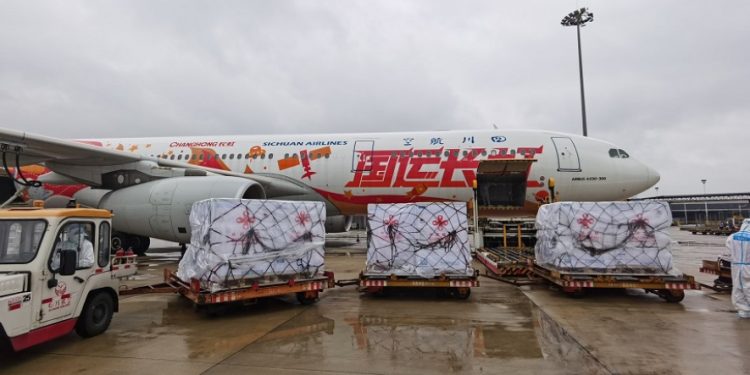 சீனாவில் இருந்து அத்தியாவசிய மருந்துகளுடனான விமானம் நாட்டை வந்தடைந்தது