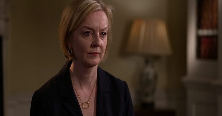 வடக்கு அயர்லாந்து குடும்பங்கள் நவம்பரில் 400 பவுண்டுகள் எரிசக்தி ஆதரவைப் பெறும்: பிரதமர் ட்ரஸ்!