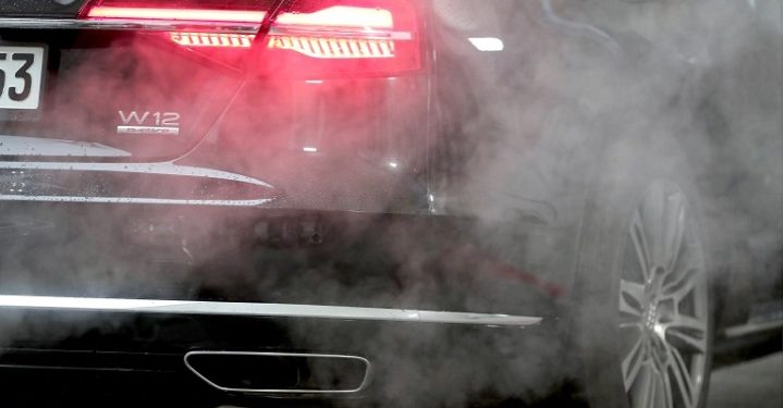 ஐரோப்பாவில் 2035ஆம் ஆண்டு முதல் புதிய பெட்ரோல்- டீசல் கார்களுக்கு தடை!