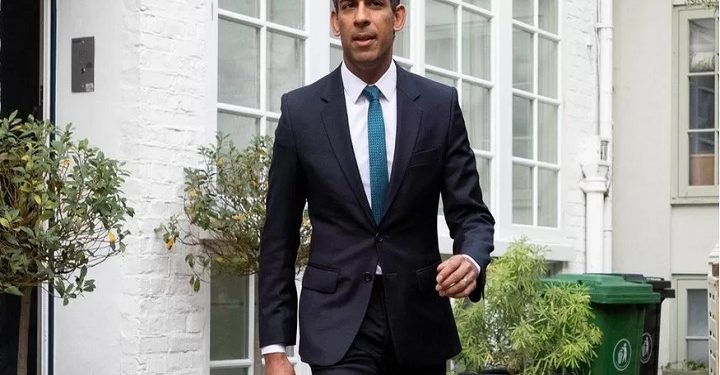 அடுத்த பிரதமர் பதவிக்கான போட்டியில் ரிஷி சுனக் முன்னிலை?