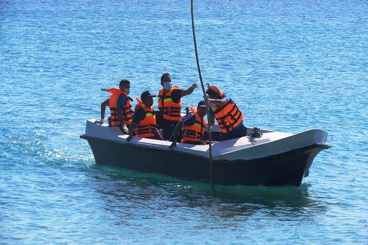 கல்முனையில் கடலுக்கு சென்ற மீனவர்களை பத்து நாட்களாக காணவில்லை!