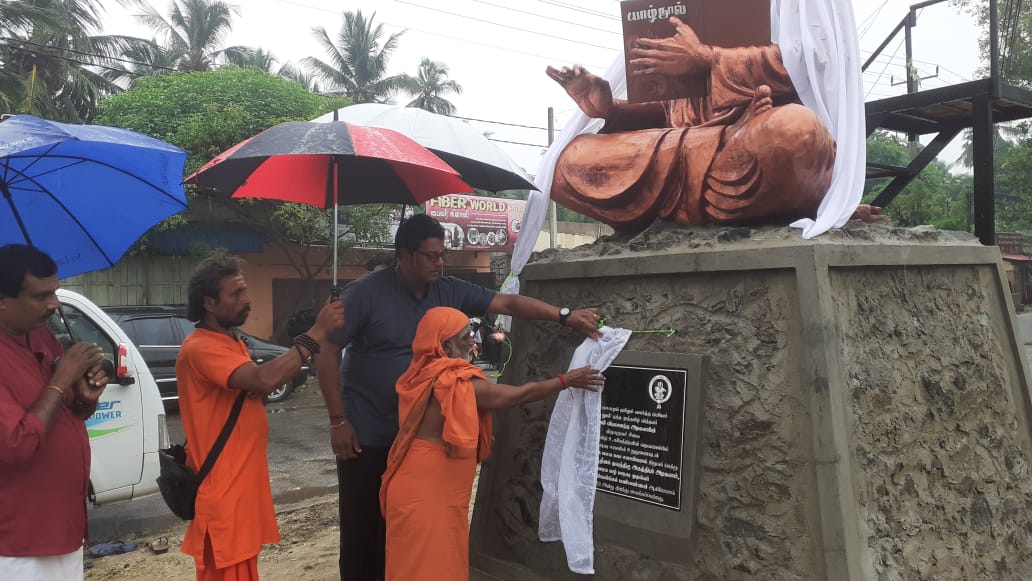 யாழில் சுவாமி விபுலானந்தர் மற்றும் பாரதியாரின் திருவுருவச்சிலைகள் திறந்து வைப்பு