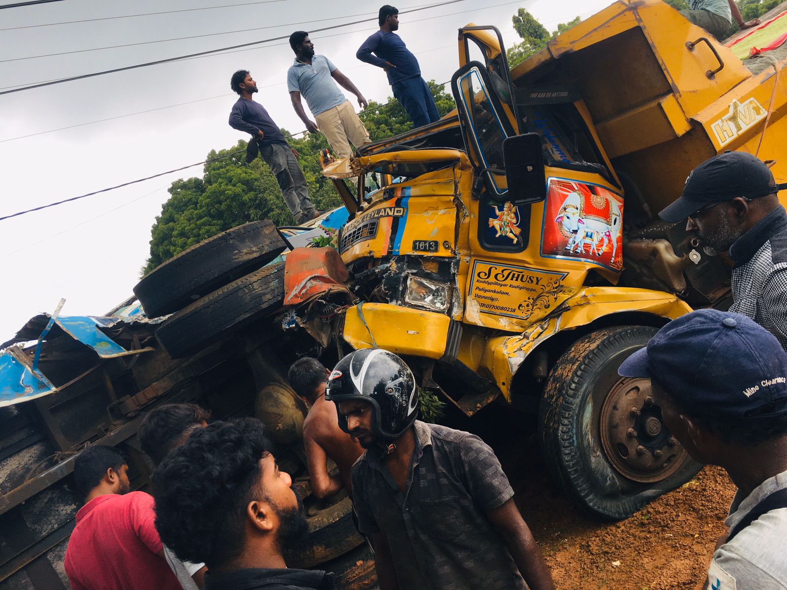 கிளிநொச்சி–முகமாலை பகுதியில் விபத்து-46 பேர் காயம்