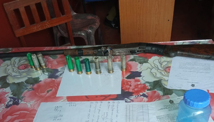 நாவலப்பிட்டியில் 12 ரக துப்பாக்கி மற்றும் வெற்றுத்தோட்டாக்களுடன் ஒருவர் கைது!