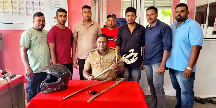 வாள் வெட்டு சந்தேக நபர் யாழில் கைது!