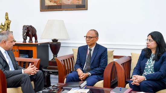 சர்வதேச நாணய நிதியத்தின் அதிகாரிகள் குழுவுடன் சாகல ரத்நாயக்க கலந்துரையாடல்!