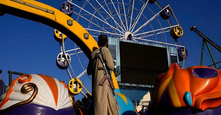 ஆப்கானிஸ்தானில் பெண்கள் பொழுதுபோக்கு பூங்காக்கள்- உடற்பயிற்சி கூடங்களுக்கு செல்ல தடை!