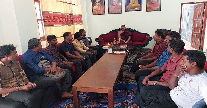 நாகவிகாரை விகாராதிபதியை சந்தித்த யாழ். மாவட்ட கடற்றொழிலாளர் சங்க பிரதிநிதிகள்!