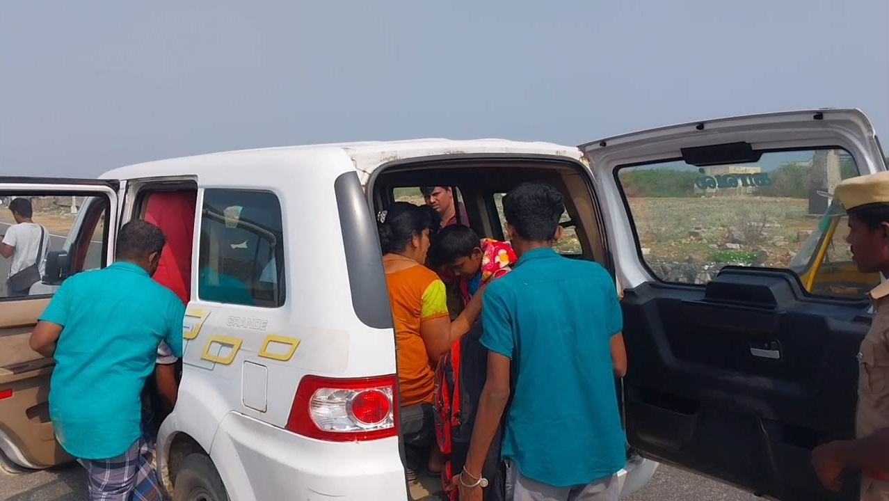 இலங்கையில் இருந்து மேலும் 10 பேர் அகதிகளாக ராமேஸ்வரத்தில் தஞ்சம்!