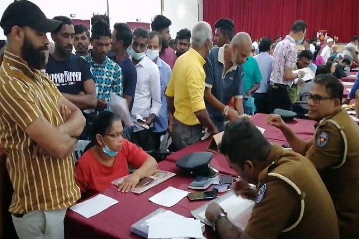 ஹட்டன் மக்களின் பிரச்சினைகளுக்கு தீர்வு காண நடமாடும் சேவை!