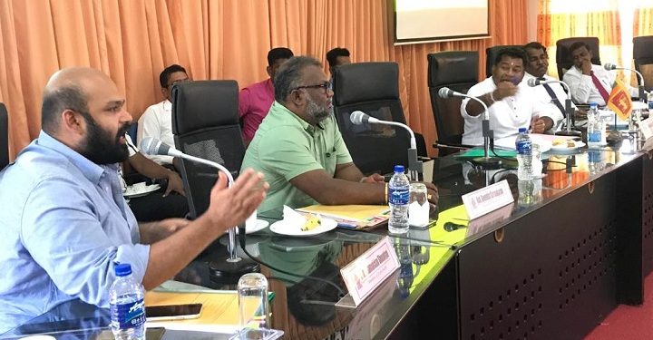 அபிவிருத்தி குழு கூட்டம் என்ற பெயரில் காணிகளை அபகரிக்கும் அரசாங்கத்தின் செயற்பாடுகளுக்கு பிள்ளையான் துணை போகின்றார் – சாணக்கியன்!