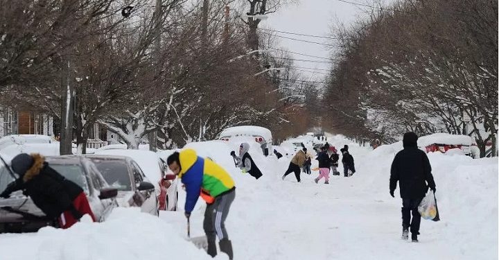 நியூயோர்க்கில் சக்திவாய்ந்த குளிர்கால புயலால் இதுவரை 34பேர் உயிரிழப்பு!