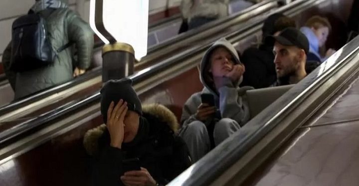 எட்டு வாரங்களில் எட்டாவது முறையாக உக்ரைன் முழுவதும் ரஷ்யா ஏவுகணைத் தாக்குதல்!