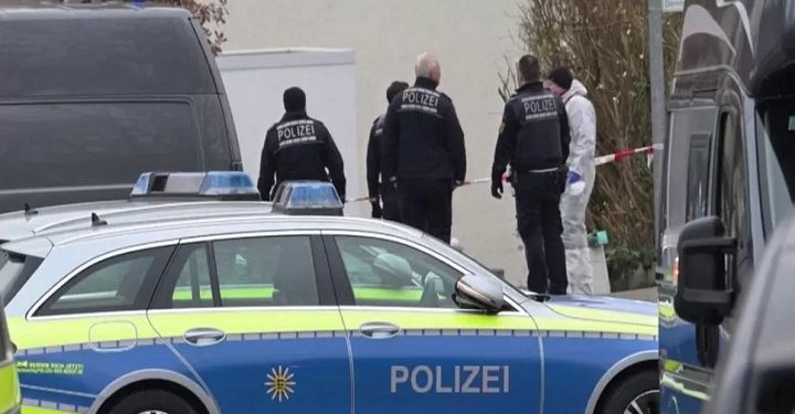 ஜேர்மனியில் பாடசாலை சிறுமிகள் மீது கத்திக்குத்து: ஒருவர் உயிரிழப்பு!